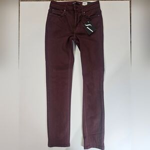 Vera Wang Skinny Jeans Size 2R Burgundy Wine Low Rise Millennial Style Y2K Denim